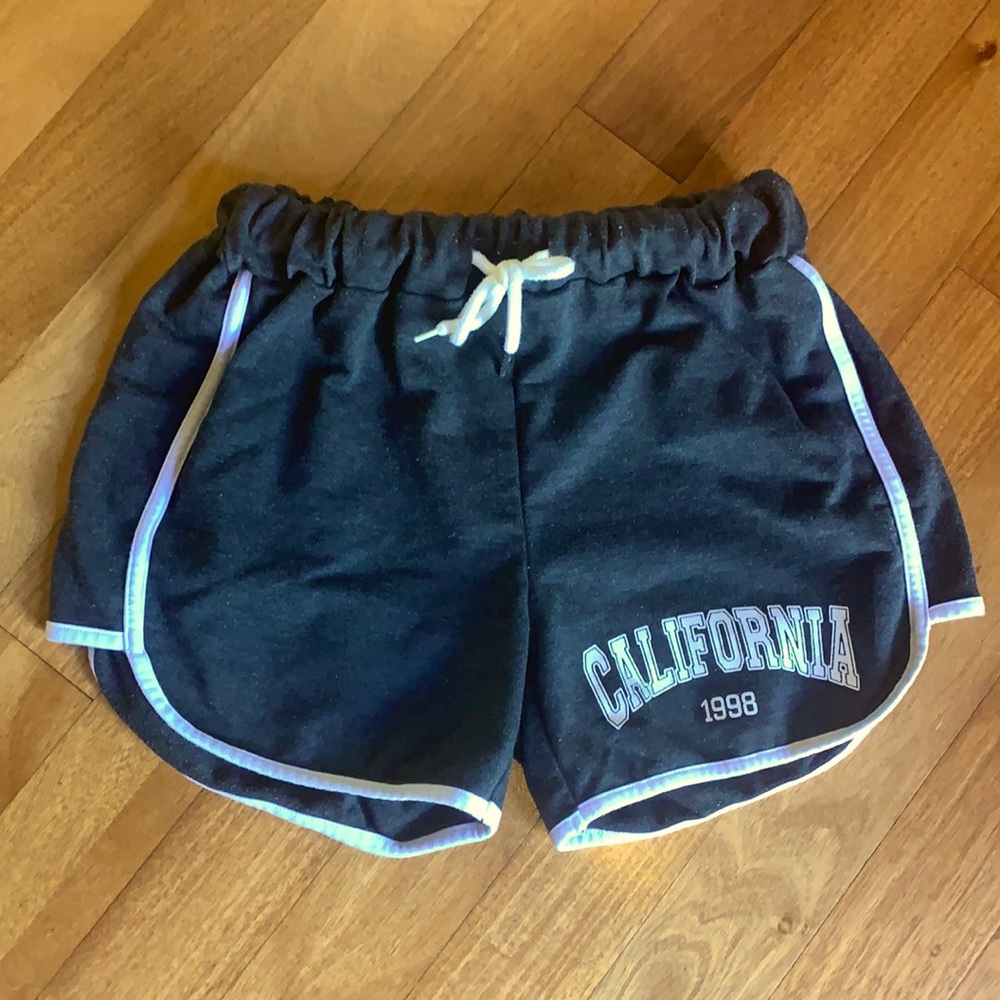 Comfortable shorts (Size S)